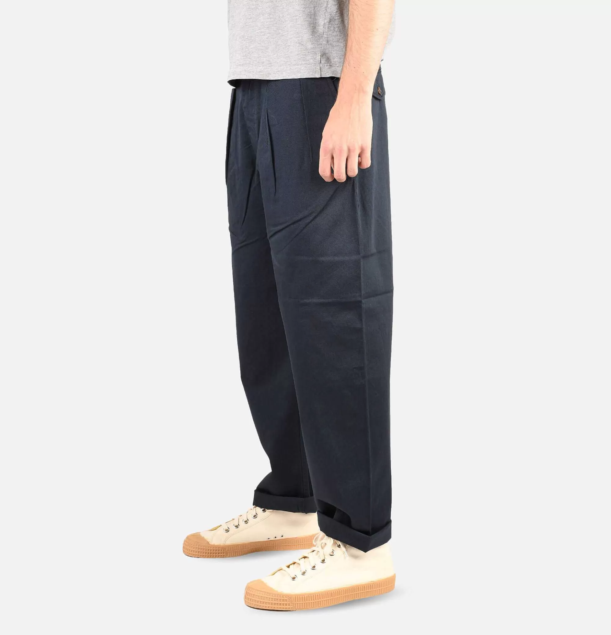 UNIVERSAL WORKS Double Pleat Pant Navy^ Chinos